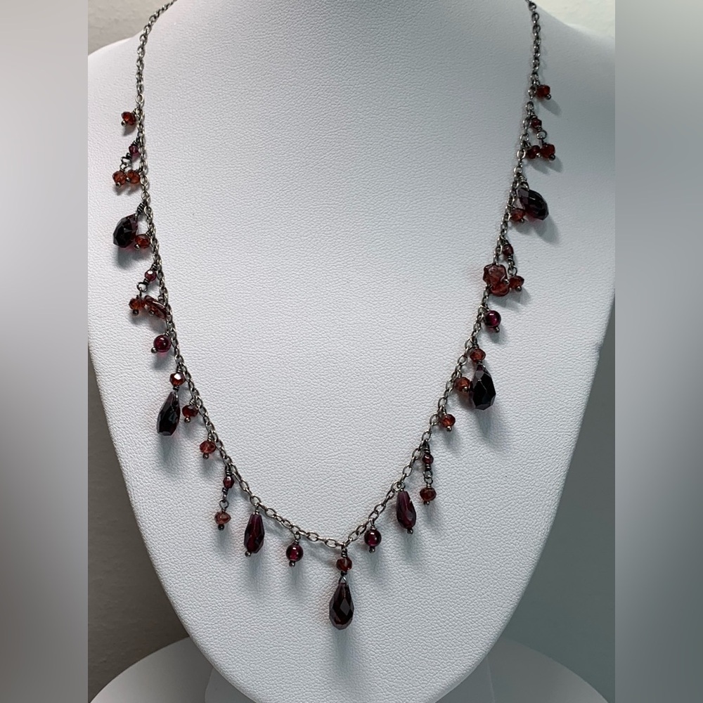 Silpada Vintage RARE Oxidized Sterling Silver Teardrop Faceted Garnet Necklace